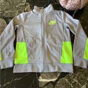 Authentic Nike boys grey/neon green full zip track jacket size 6/5yrs